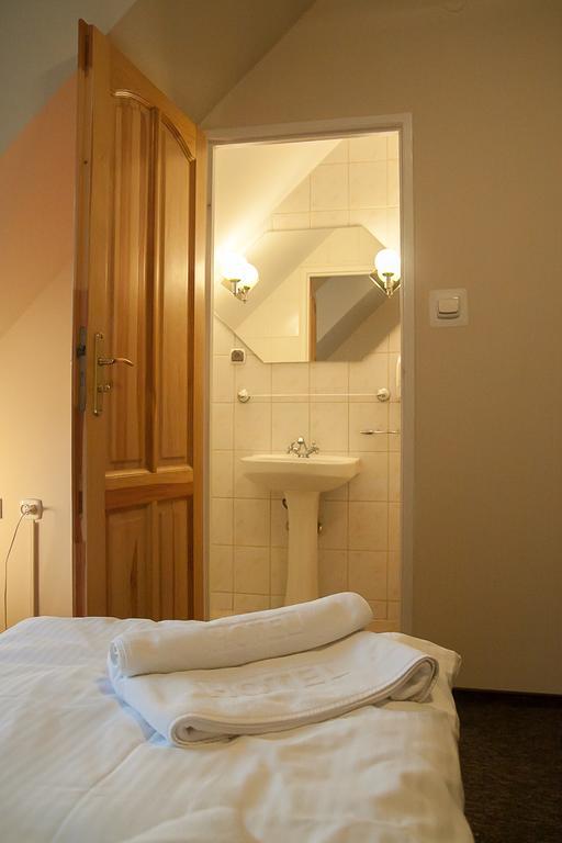 Hotel Aeroplan Zielona Góra Eksteriør billede
